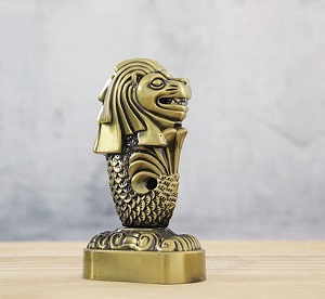 Tượng đầu sư tử mình cá (Merlion) thu nhỏ bằng kim loại cao 15.5cm 