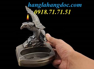 Gạt tàn đa năng có bật lửa đại bàng sải cánh