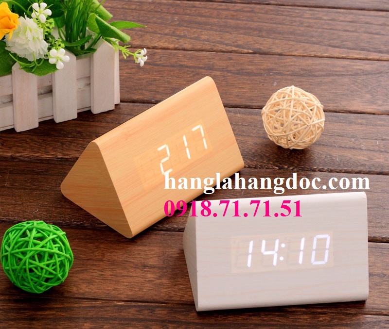Đồng hồ cục gỗ tam giác Zhangjin (cỡ nhỏ) LED trắng