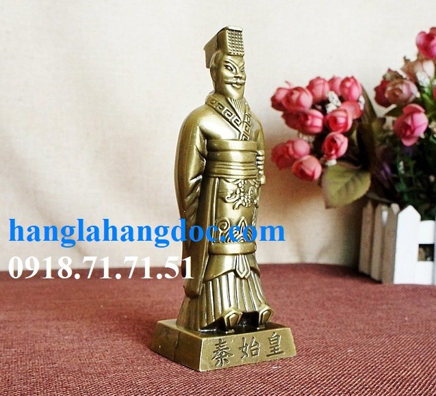 Tượng Tần Thủy Hoàng thu nhỏ bằng kim loại, cao 16cm