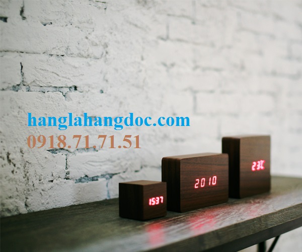 Đồng hồ gỗ chữ số led để bàn siêu nét hình chữ nhật, tam giác, vuông - 1