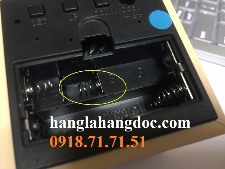 Đồng hồ gỗ chữ số led để bàn siêu nét hình chữ nhật, tam giác, vuông - 7