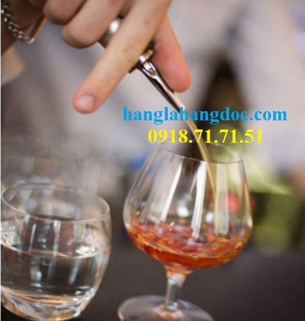 Đầu rót pha chế rượu của bartender version 1