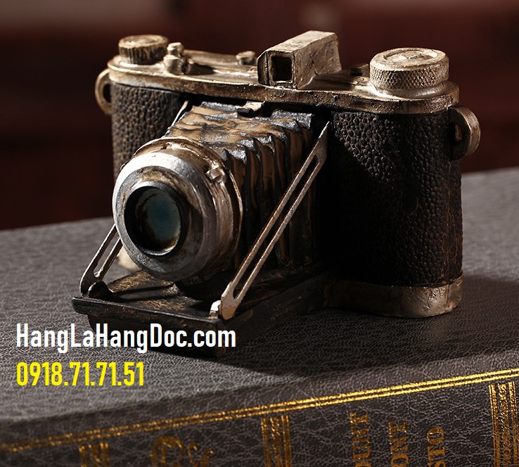 Mô hình máy ảnh cổ bằng nhựa thông phong cách retro D14