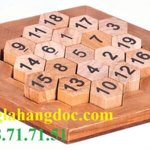 Bảng số toán học lục giác 38 tổng độc đáo