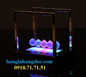 Con lắc Newton led phát sáng 7 màu V11 (15×11.5x15cm)