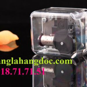Cót nhạc nhựa hình vuông đơn giản mà tinh tế