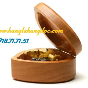 Cót nhạc trái tim gỗ xoan cao cấp