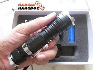 Đèn Pin Siêu Sáng C8 bỏ túi – Police USA flash lamp