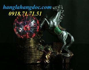 Đèn Plasma phiên bản Ngựa vượt thành