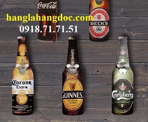 Đồ khui treo tường trang trí hình chai bia phong cách vintage