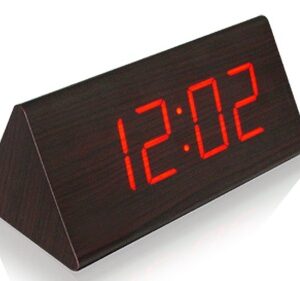 Đồng hồ cục gỗ tam giác (cỡ đại) led đỏ  – Big Triangle Wood Clock