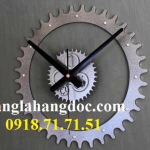Đồng hồ trang trí hình bánh răng độc đáo