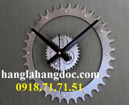 Đồng hồ trang trí hình bánh răng độc đáo