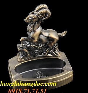 Gạt tàn kiêm bật lửa 2 in 1 hình con dê phú quý