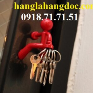 Hình người nam châm treo chìa khóa