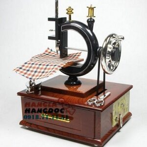 Hộp nhạc máy khâu lên dây cót (Sewing machine music box)