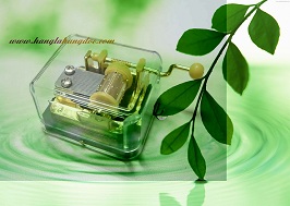 Hộp nhạc quay tay – Hand Rotating Music Box