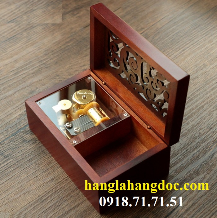 Hộp nhạc rương cót gỗ sồi hoa văn khắc độc đáo