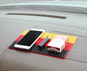 Miếng dán chống trượt cố định vật dụng trên xe hơi cao cấp (15x26cm)