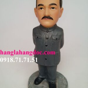 Mô hình nhà lãnh đạo Tôn Trung Sơn bằng thủ công