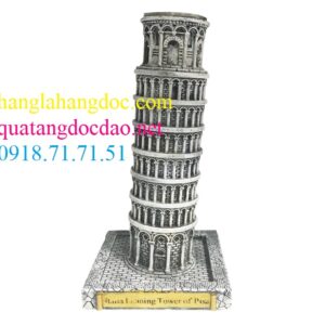 Mô hình tháp nghiêng Pisa (Italia) thu nhỏ cực đẹp