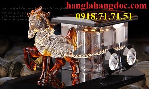 Nước hoa ô tô cao cấp ngựa kéo xe tài lộc