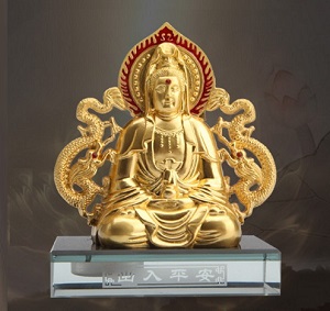 Quan Âm Bồ Tát thiền ngự, song long hộ pháp
