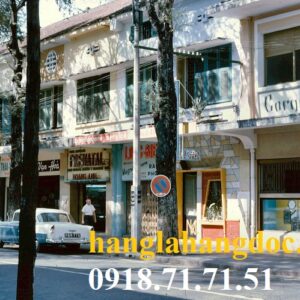 Tranh gỗ 35x52cm mang phong cách hoài niệm Saigon xưa