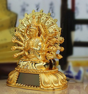 Tượng Phật bà nghìn mắt nghìn tay, xoay năng lượng mặt trời chưng xe ô tô V4