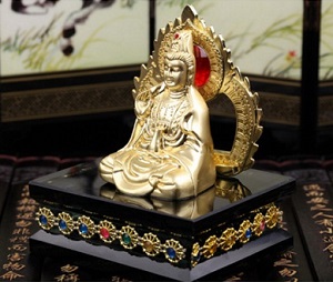 Tượng Quan Thế Âm thiền định, đế đính đá V2